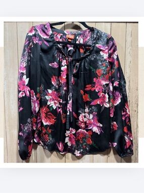 Kirna Zabete Black Floral Tie-Front Blouse